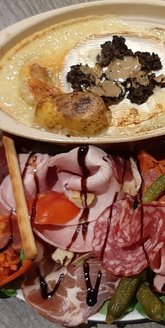 Camembert rôti à la truffe